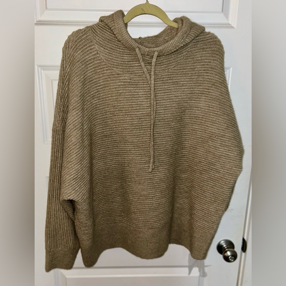 CALIA by Carrie Underwood Sweaters - Calia by Carrie Underwood Tan Ribbed Women's Sweater size XXL